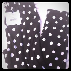 Black with white polka dot leggings s/m